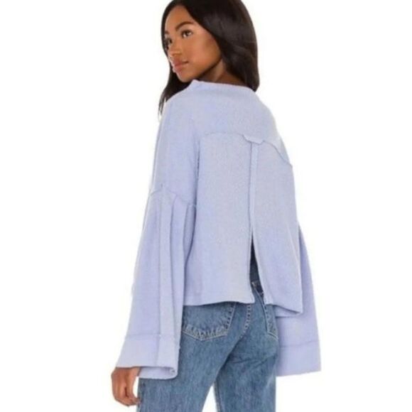 Free People Women Bunny Bell Sleeve Top Bluemoon Quartz Light Blue Size XS NWT - Picture 2 of 7